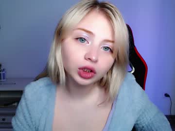webcam girl shy_blondiee live cam image #5112058