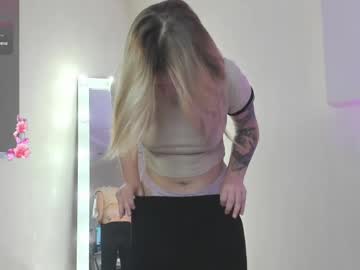 webcam girl alice_diva live cam image #10700012