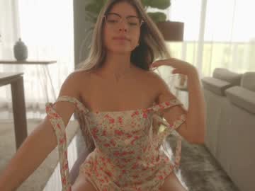 webcam girl emma_lu1 live cam image #12724328