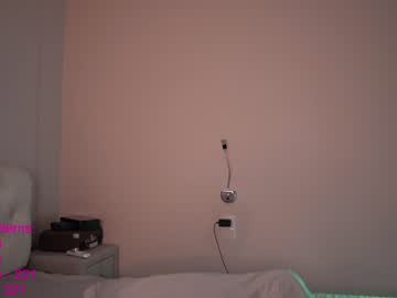 webcam girl lindamei live cam image #2710087