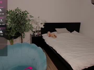 webcam girl nicole_youthfull live cam image #10732972