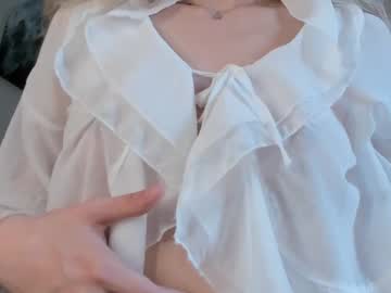 webcam girl imogensy live cam image #10182703
