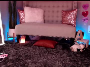 webcam girl aubrilee live cam image #5009015
