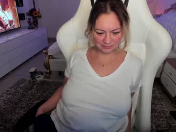 webcam girl kiradivine live cam image #595692