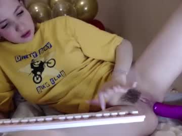 webcam girl savage_miracle live cam image #2156716