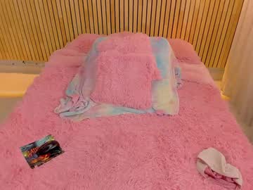 webcam girl little_effy18 live cam image #7553495