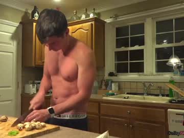 webcam man colbyknox live cam image #4235381