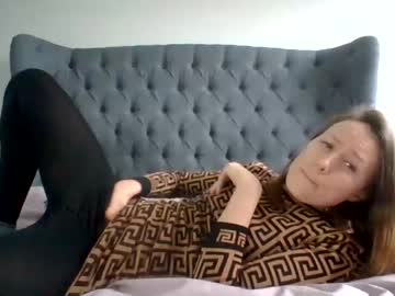 webcam girl eatmypie69 live cam image #8605771