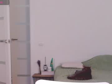 webcam girl illegaldream live cam image #10439322
