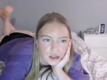 webcam girl sarah_marley live cam image #10405423