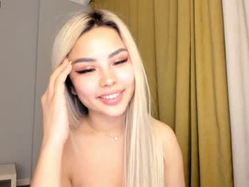 webcam girl bae_suz live cam image #357924