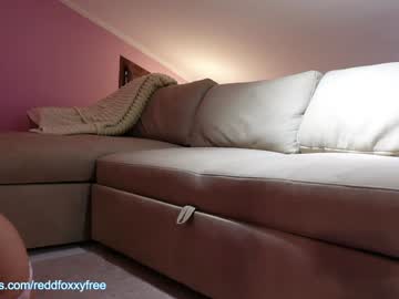 webcam girl reddfoxxy live cam image #9847738