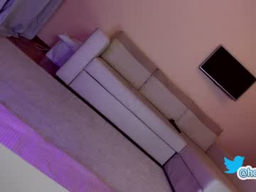 webcam girl hollyextra live cam image #4090338