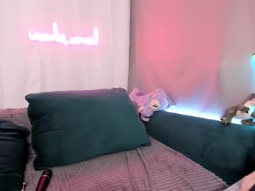 webcam girl l0ve_sh0w live cam image #6970067