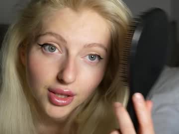 webcam girl yournaughtymiss live cam image #9647234