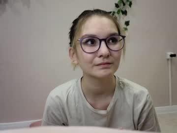 webcam girl evepearce live cam image #7116373
