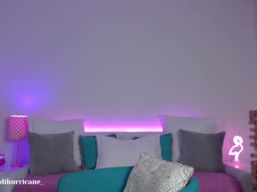 webcam girl holihurricane live cam image #685903