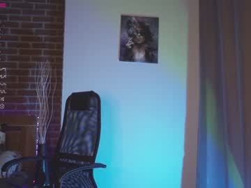 webcam girl yolandabertha live cam image #6075543