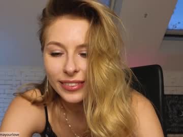 webcam girl yononeey live cam image #8214368