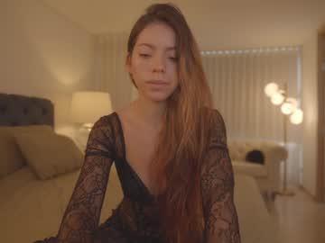 webcam girl emma_lu1 live cam image #10713021