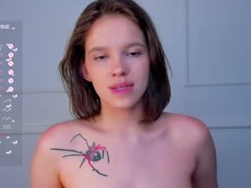 webcam girl adalyn_glow live cam image #9616171