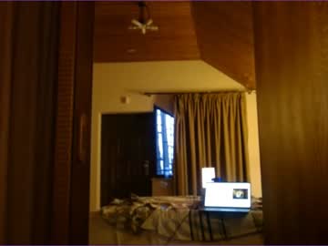 webcam girl bitter_moon live cam image #3901135