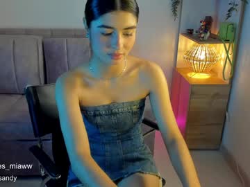 webcam girl lucia_sandy live cam image #10982929