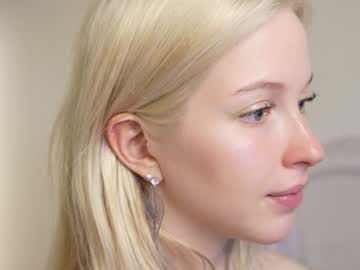 webcam girl my_stella live cam image #10635284