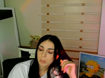 webcam girl emilie_shy live cam image #10273398