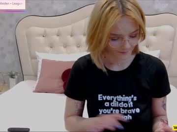 webcam girl ginger_pie live cam image #2215210