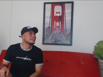 webcam man fratguysonline live cam image #3901688