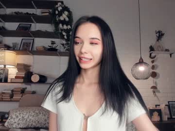 webcam girl riskyproject live cam image #9751129