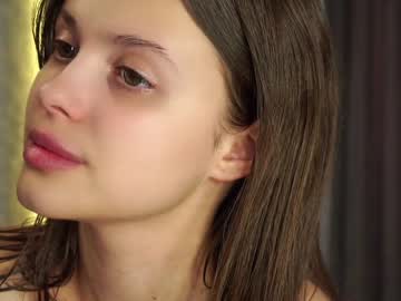 webcam girl a_whole_eternity live cam image #9470203