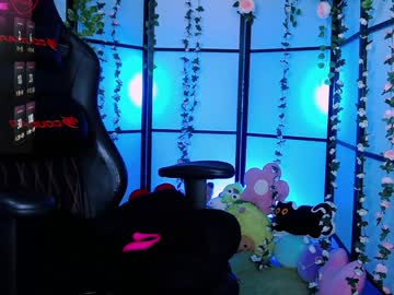 webcam girl milkycute live cam image #10826215