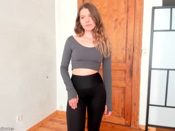 webcam girl giveyouelevenminutes live cam image #3454937