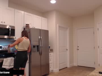 webcam girl holihurricane live cam image #3423388