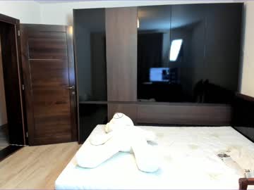 webcam girl zt0_ live cam image #8562282