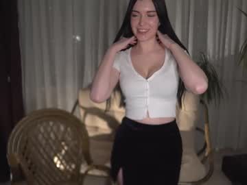 webcam girl sophie_lin live cam image #5864785