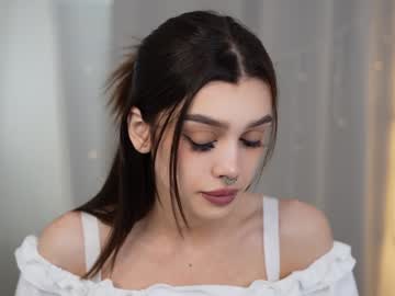 webcam girl karina_amiri live cam image #10092415