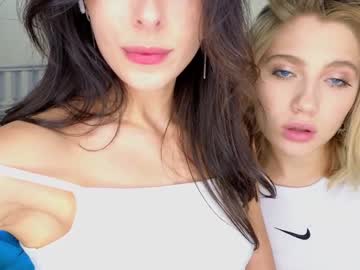 webcam girl yononeey live cam image #10823657