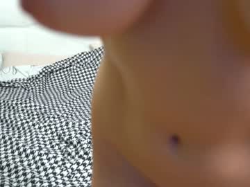 webcam girl trisloveiso live cam image #1277371