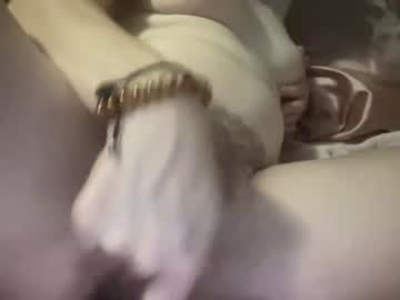 webcam girl preggypops live cam image #6628923