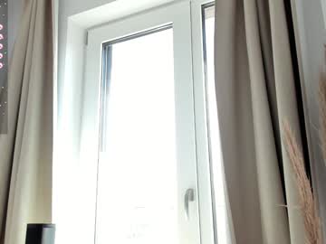 webcam girl hell_lo live cam image #10135182