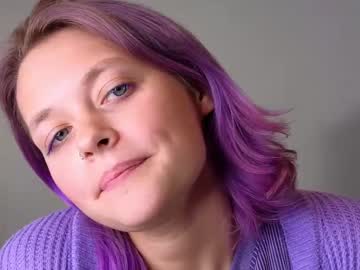 webcam girl new_purple live cam image #12134344