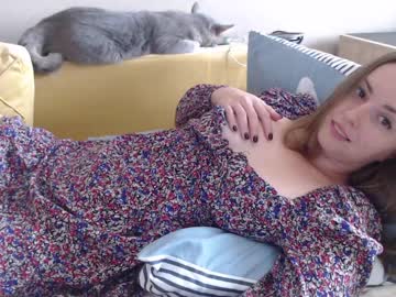 webcam girl juicy_peach88 live cam image #3561044