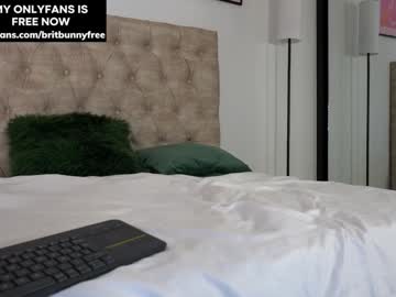 webcam girl camilitasu live cam image #11779488