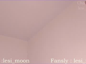 webcam girl lesi_moon live cam image #6991501