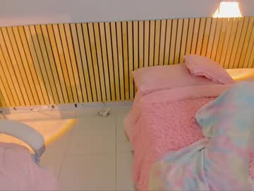 webcam girl little_effy18 live cam image #7672893