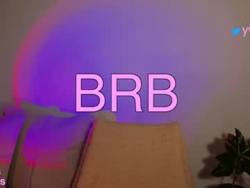 webcam girl _yvie_ live cam image #2057683