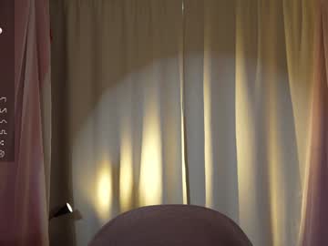 webcam girl aurora_the_ballerina live cam image #10019315